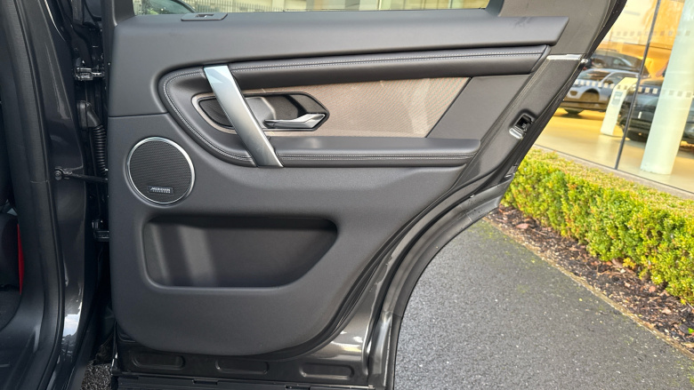 Land Rover Discovery Sport 2.0 D200 Metropolitan 5dr Auto [5 Seat] Diesel Station Wagon